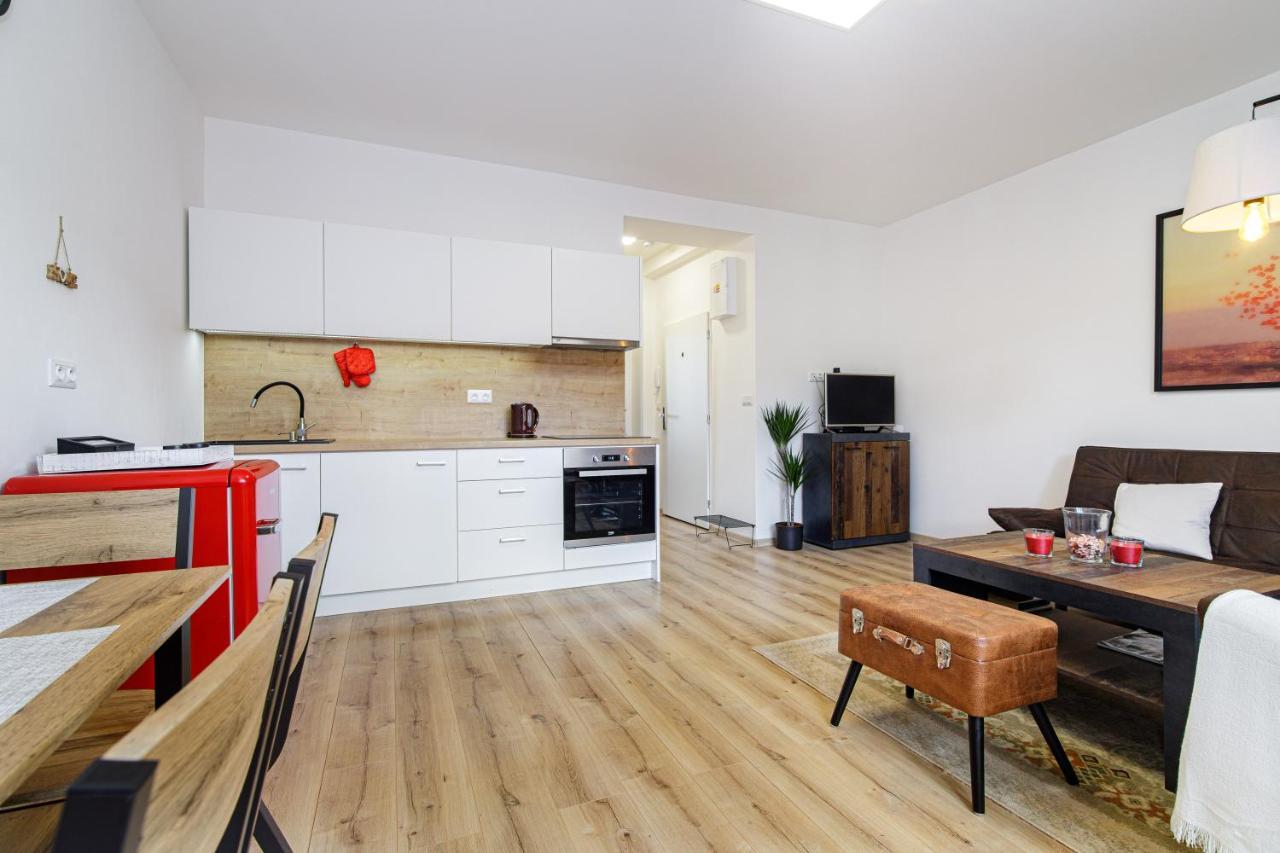 Apartment Hotel Stud Mb Ostrawa Zewnętrze zdjęcie